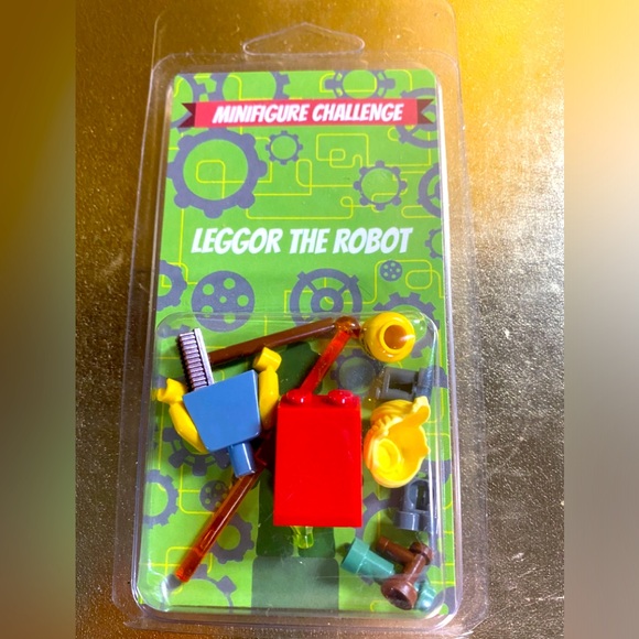 LEGO NWT 2018 LEGGOR THE ROBOT NOVEMBER MINIFIGURE CHALLENGE - Picture 2 of 5